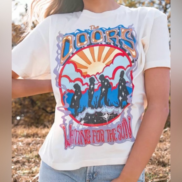 NWOT Daydreamer S The DOORS Waiting for the Sun to Rise Tee New Cotton - Picture 4 of 6